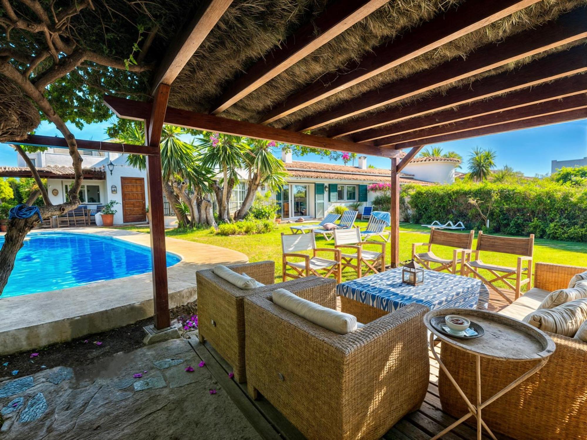 Villa Alfredo - Private Pool Next To The Beach เอสเตโปนา ภายนอก รูปภาพ