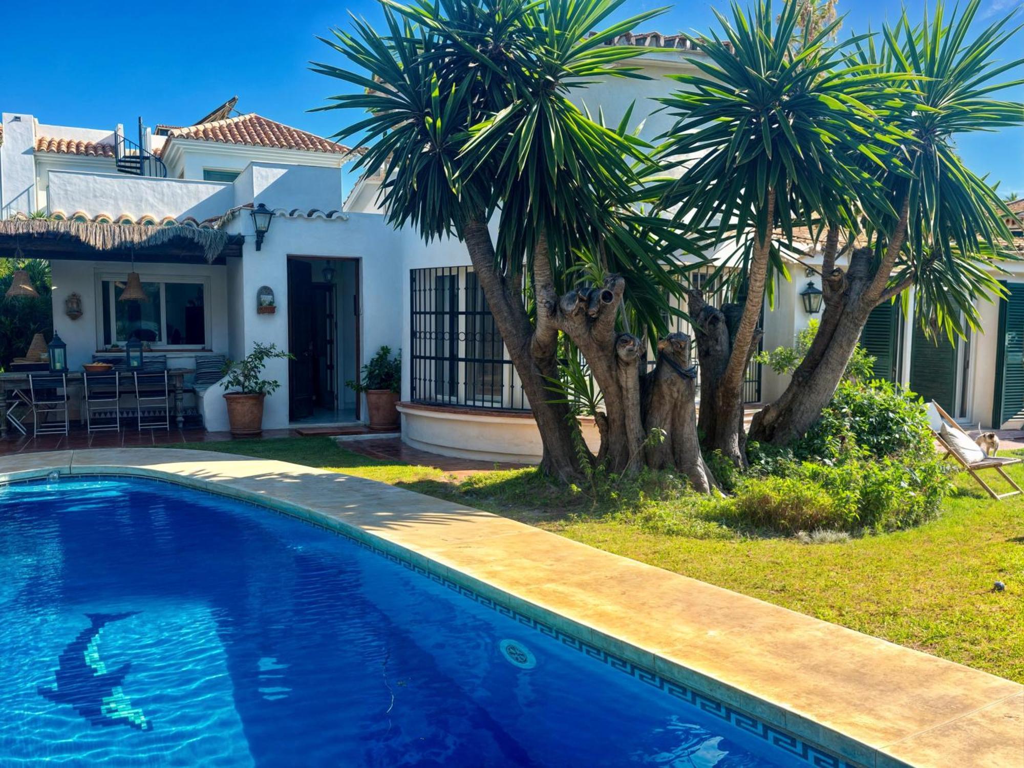 Villa Alfredo - Private Pool Next To The Beach เอสเตโปนา ภายนอก รูปภาพ
